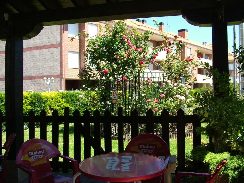 Hostal El Botero Cuzcurrita-Río Tirón Exteriör bild
