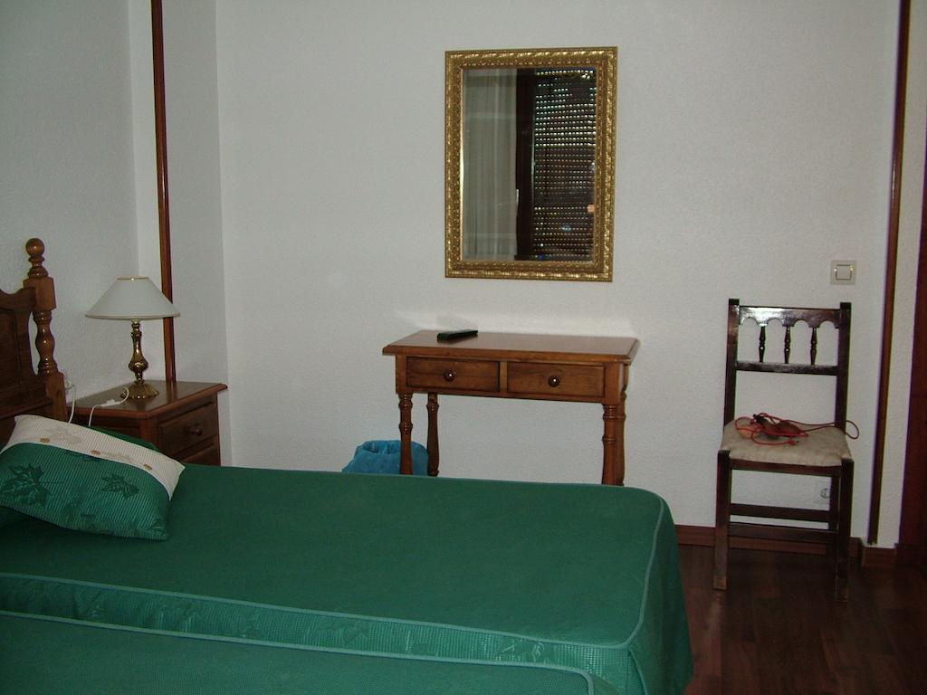 Hostal El Botero Cuzcurrita-Río Tirón Exteriör bild