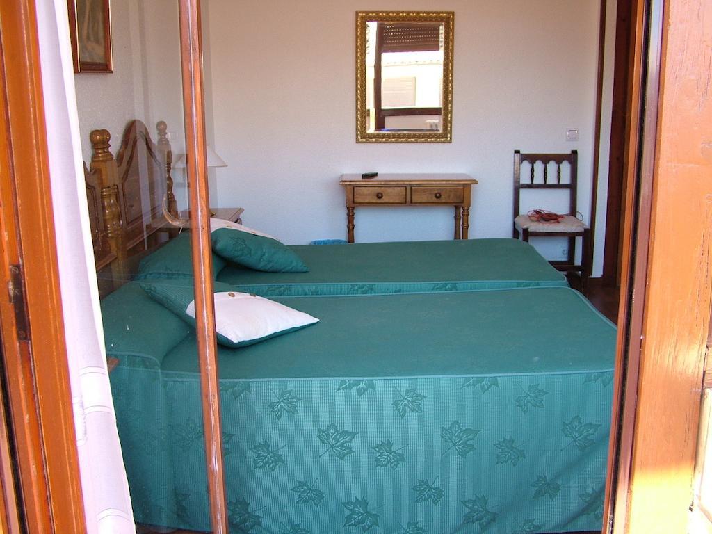 Hostal El Botero Cuzcurrita-Río Tirón Rum bild